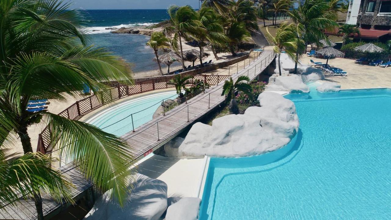 Vue Mer & Acces Direct A La Plage Avec Magnifique Piscine Surveillee Par Un Maitre Nageur Saint-Francois  Bagian luar foto